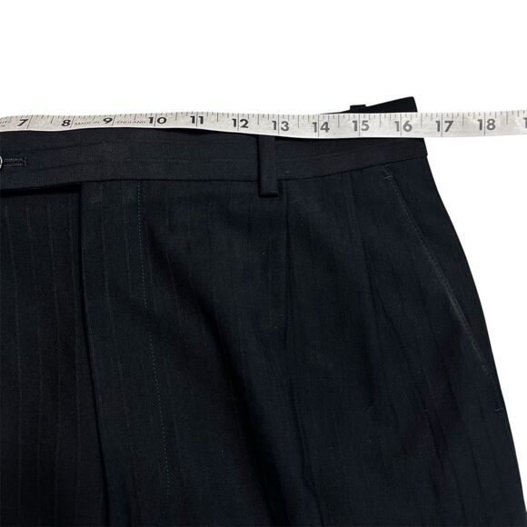 Martino Uomo Moda 2pc Suit Men’s Subtle Black Pinstripe 40R W32xL31 - Picture 15 of 16